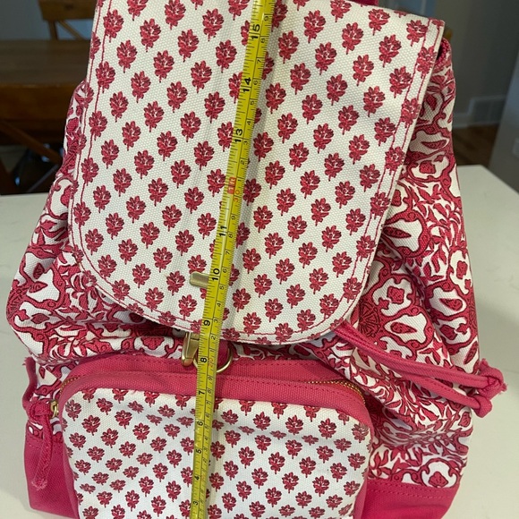Vineyard Vines Backpack - as new condition - Picture 11 of 15